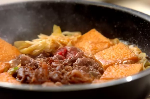 厚揚げと牛こま肉で すき焼き煮の作り方2