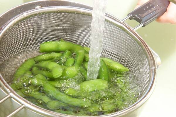 枝豆塩ゆでの作り方の手順3