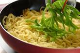 フライパンでつくるソース焼きそば 野菜たっぷり by保田 美幸さんの作り方6