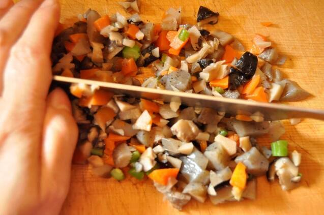 お煮しめで作るキーマカレーの作り方の手順1