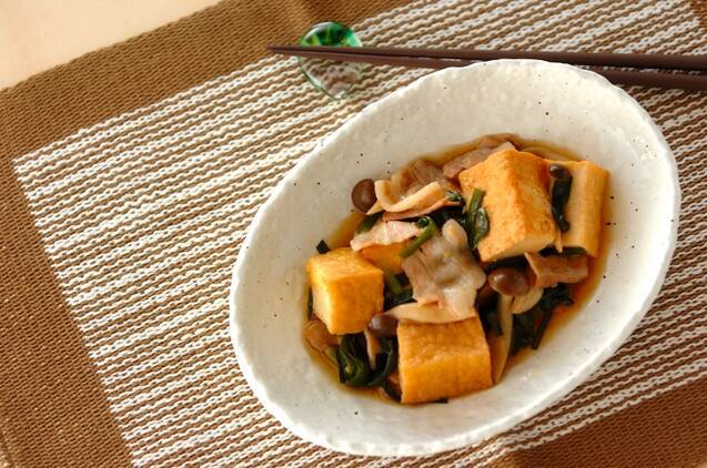 厚揚げと豚バラ肉の炒め煮