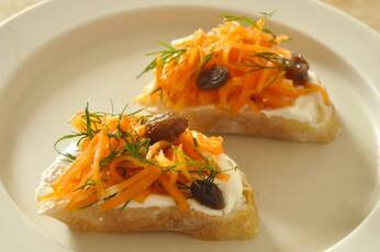 フェンネル香るキャロットブルスケッタ