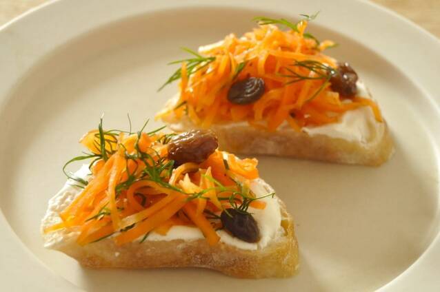 フェンネル香るキャロットブルスケッタ