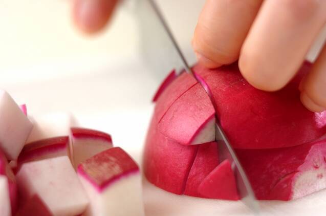 赤カブの酢漬けの作り方の手順1