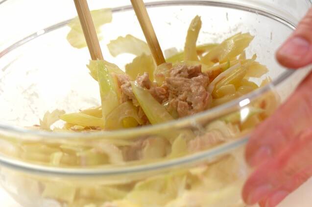 5分でできる！塩もみセロリのツナマヨサラダ by 山下 和美さんの作り方の手順2