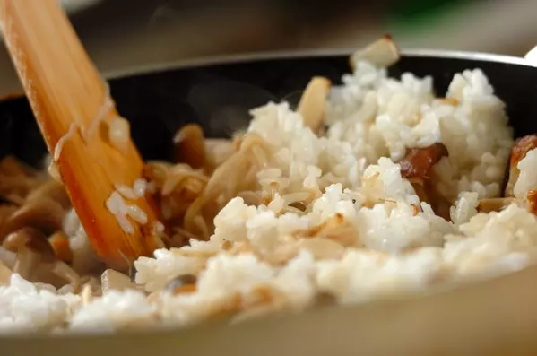 キノコのチャーハンの作り方2