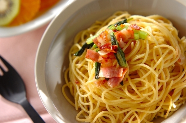 小松菜とベーコンのペペロンチーノ