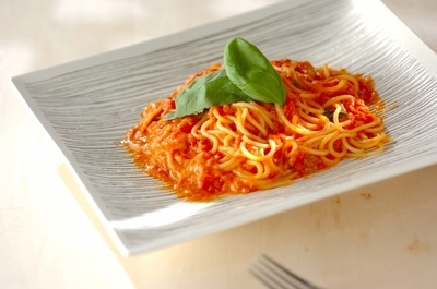 トマトとバジルとチーズのパスタ レシピ 作り方 E レシピ 料理のプロが作る簡単レシピ