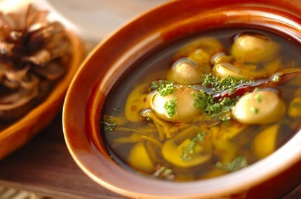 常備菜にぴったり！マッシュルームのニンニクオイル煮