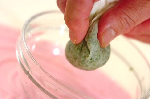 常備菜にぴったり！マッシュルームのニンニクオイル煮の作り方の手順2