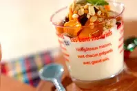 柿とグラノーラのデザート