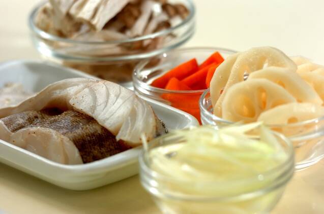 鱈の野菜たっぷり バターホイル焼きの作り方の手順1