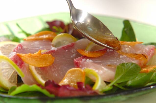 かんぱちのカルパッチョガーリック風味の作り方の手順4