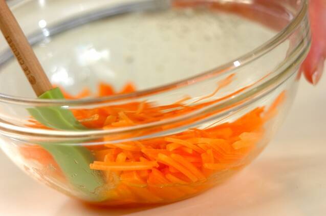 ニンジンとカッテージチーズのサラダの作り方の手順2