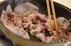 豚肉とエノキのピリ辛炒めの作り方の手順2