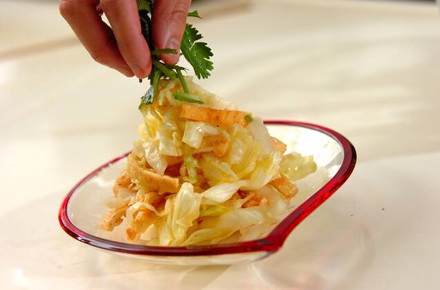 キャベツと油揚げのエスニックサラダの作り方の手順3