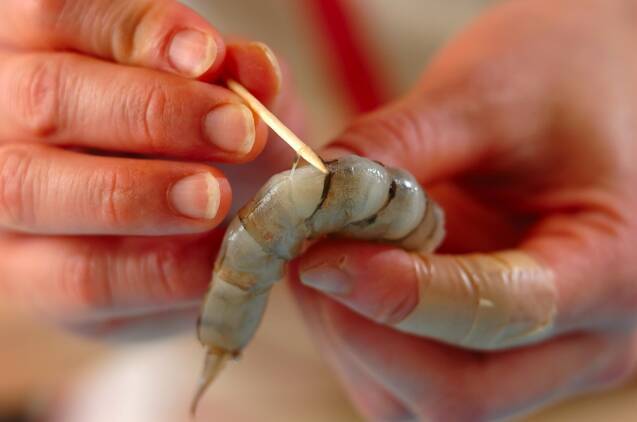 エビとブロッコリーのサラダの作り方の手順1