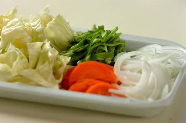 イカのオイスター焼きそばの作り方の手順2