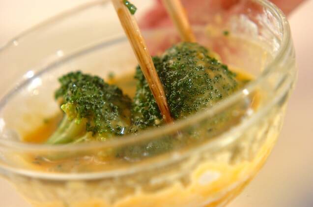 ブロッコリーのチーズフリットの作り方の手順3