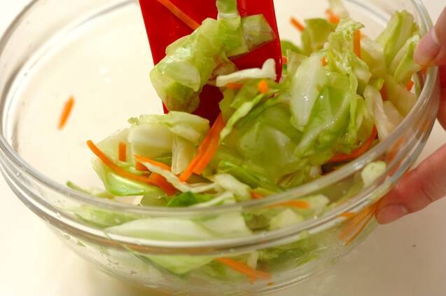 キャベツの甘酢和えの作り方の手順2