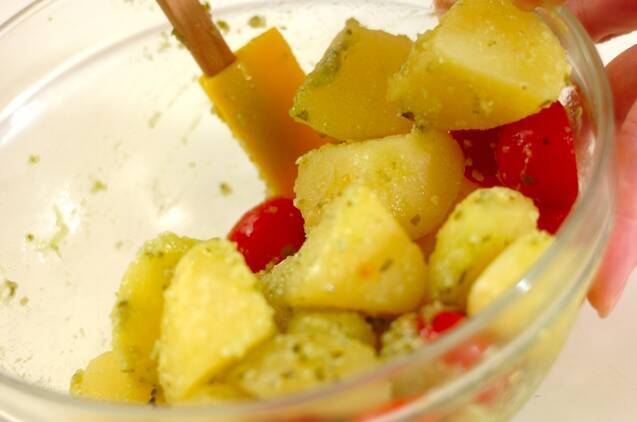 ソースや料理に活躍！バジルチーズ和え 大量消費にも by保田 美幸さんの作り方の手順5