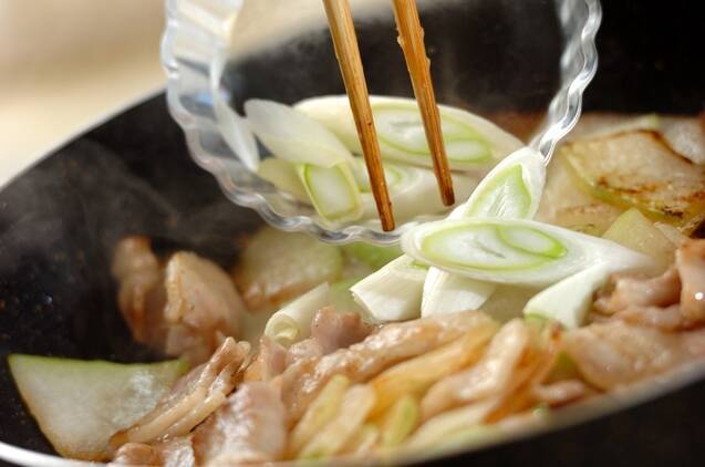 冬瓜と豚肉のショウガ炒めの作り方の手順5