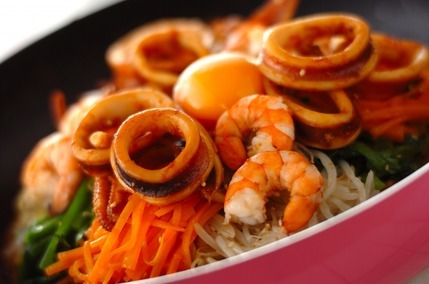 フライパンで海鮮ビビンバ