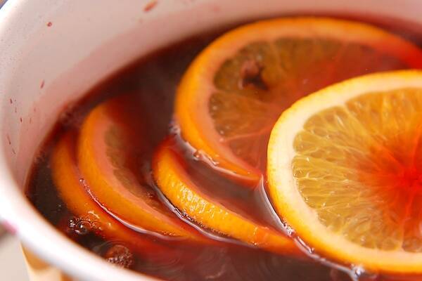 ホットワインの作り方の手順2