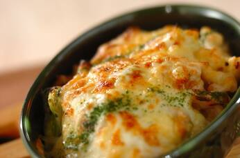 マカロニグラタン