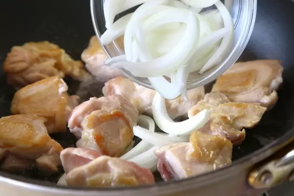 鶏肉とミニトマトの甘酢炒めの作り方2