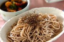 アサリの赤だしつけそば