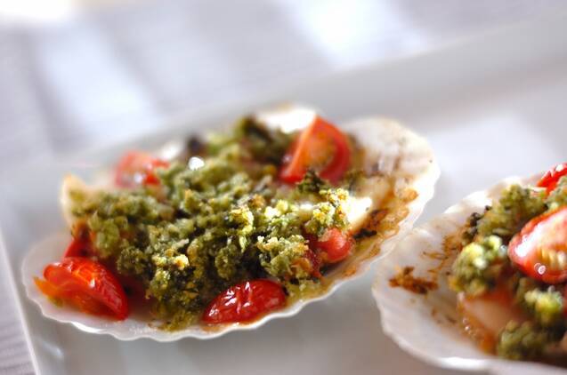 おしゃれおつまみ 殻付きホタテのバジル風味のパン粉焼き