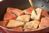 鮭とキャベツの蒸し煮の作り方2