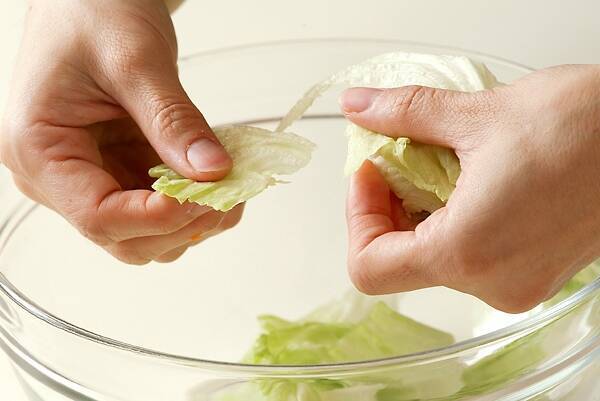 レタスチャーハンの作り方の手順4