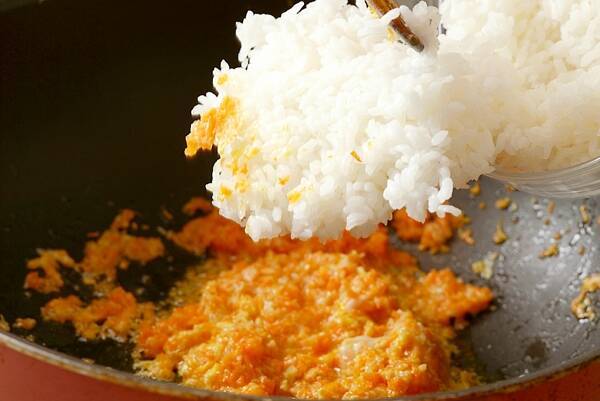 レタスチャーハンの作り方の手順6