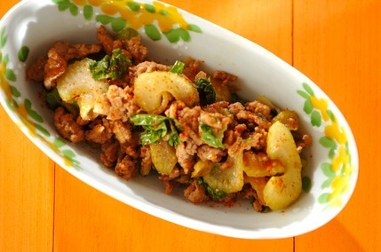 セロリと豚肉のみそ炒め