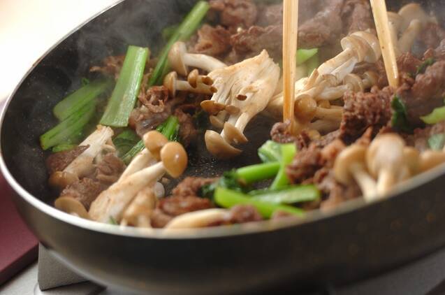 ご飯がすすむ！牛肉と小松菜のオイスター炒めの作り方の手順3