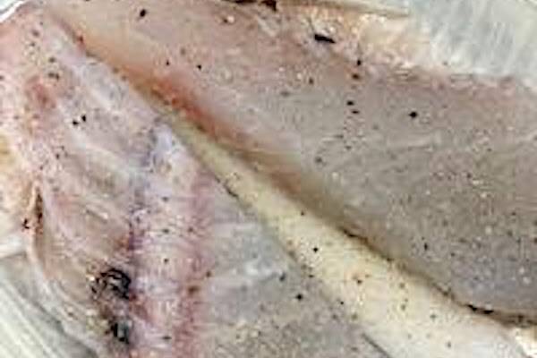 白身魚のポワレ〜きのこクリームソース〜の作り方の手順1