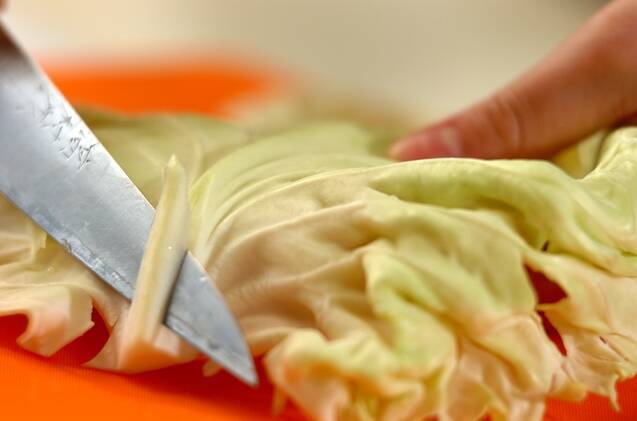 炊飯器で作る！巻かないロールキャベツの作り方の手順1