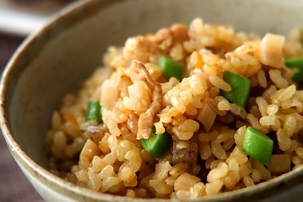 玄米炊き込みごはん