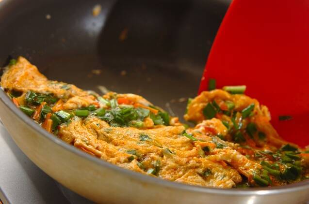 野菜とキムチの卵焼きの作り方の手順3