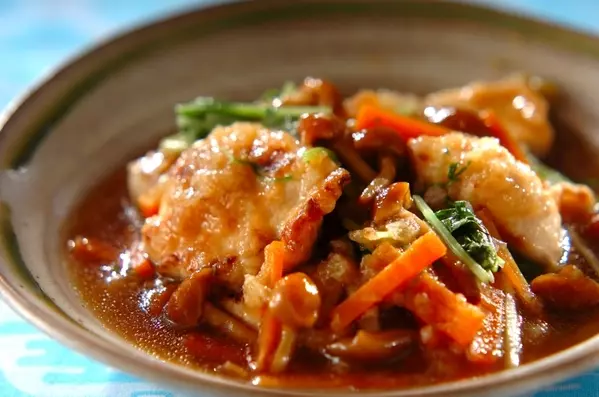 鶏むね肉とナメコのさっぱりおろし煮