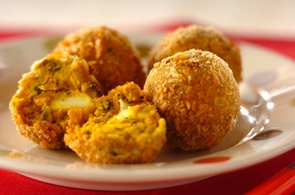 チーズインカレーカボチャコロッケ