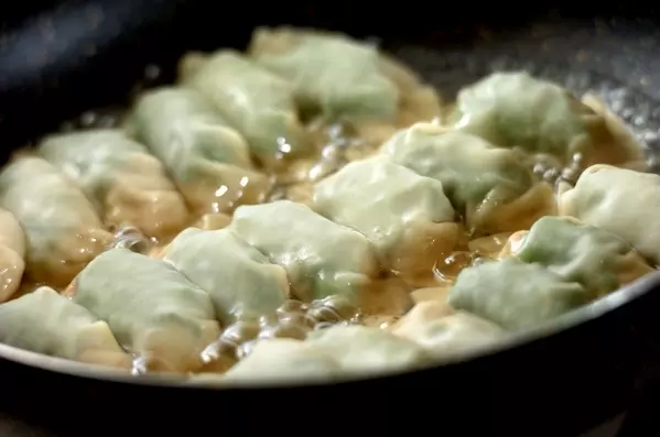 大葉がさわやか!しそ餃子の作り方5