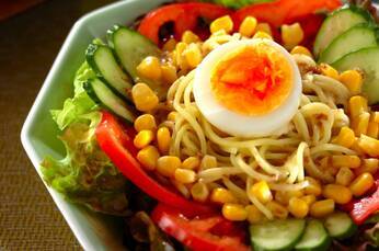 北海道の居酒屋定番！ラーメンサラダ