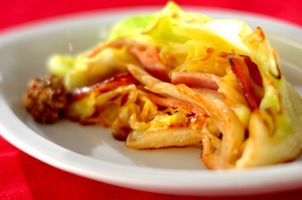 春キャベツのベーコン蒸し