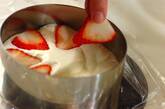 イチゴのクレープケーキの作り方7