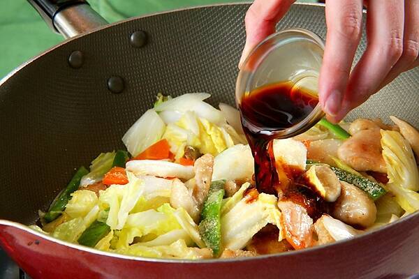 白菜と鶏肉のサッと炒めの作り方の手順9