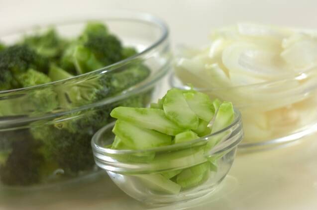 豚肉とブロッコリーのクミン風味グラタンの作り方の手順2