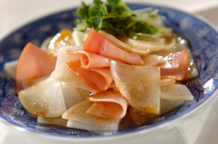 大根とハムのサラダ